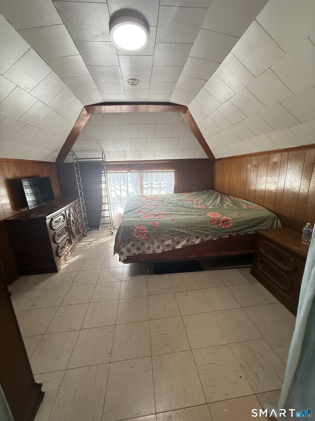 Building Photo - 117 Palm St