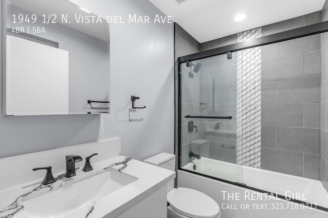 Building Photo - 1949 1/2 N. Vista del Mar Ave-