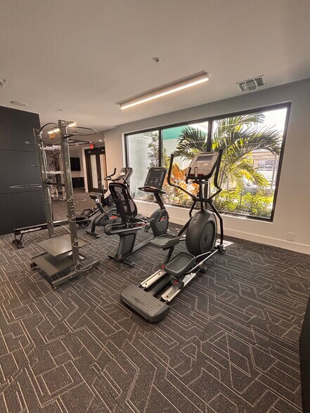 Building Photo - 1941 Fillmore St