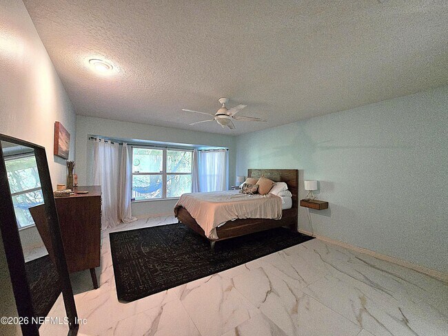 Building Photo - 963 Collinswood Dr