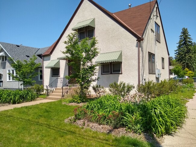 Primary Photo - 227 Lowry Ave NE