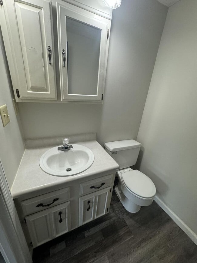 Building Photo - 4229 Briarwood Dr