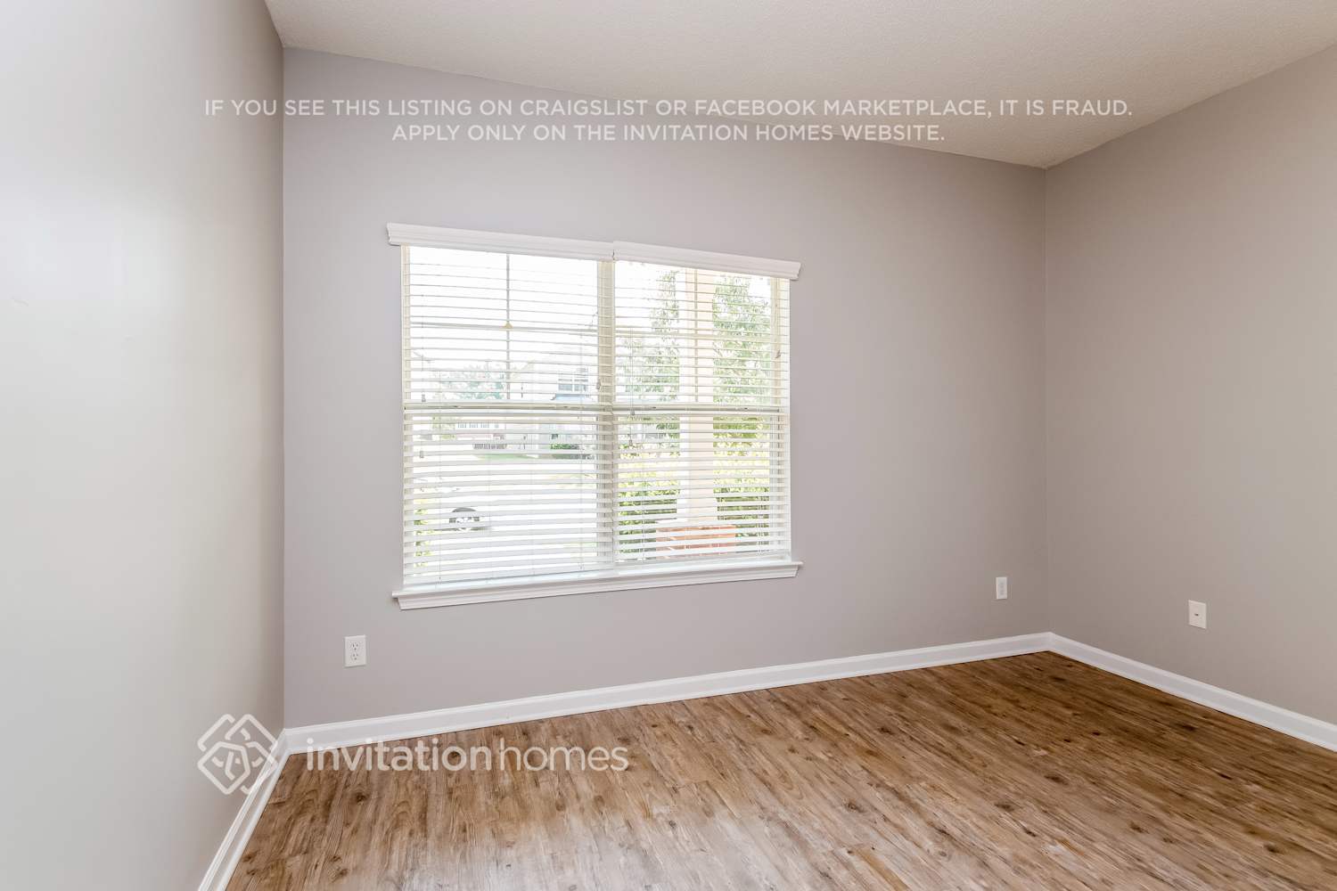 Building Photo - 170 Stillwood Dr