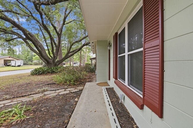 Building Photo - 3 bedroom 2 bath house in Northwood Pines