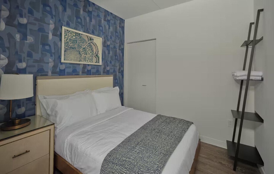 Building Photo - 200 Spring Garden St