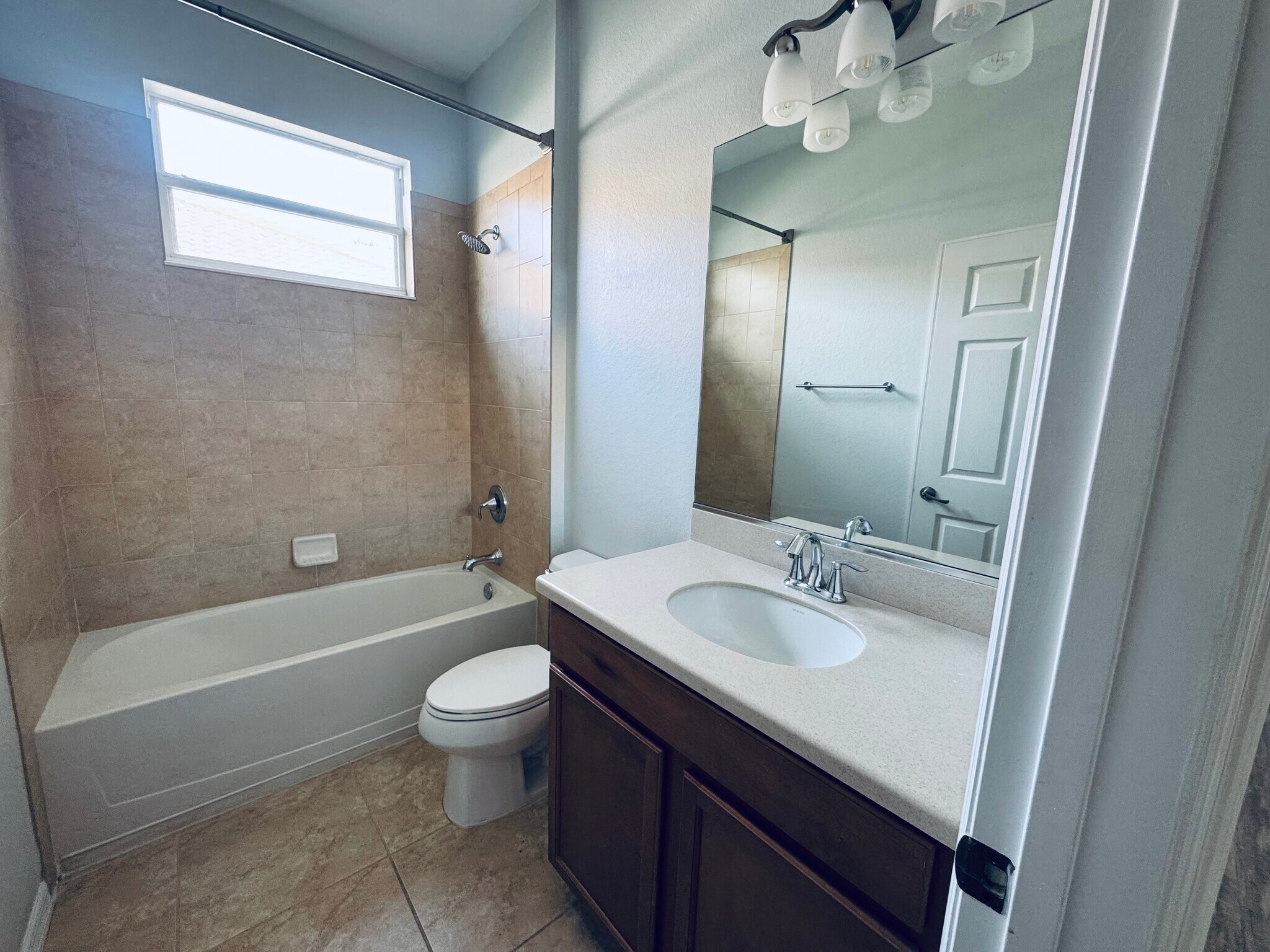 Building Photo - 21379 Bella Terra Blvd