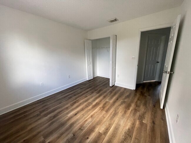 Building Photo - 13335 SW 144th Ter