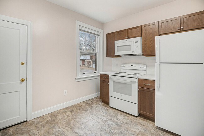 Building Photo - Rambler