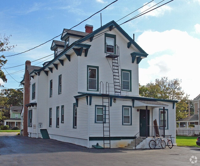 Building Photo - 284 S Ocean Ave