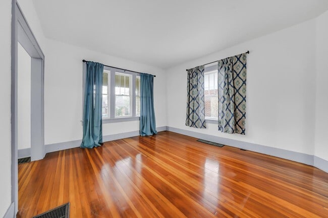 Building Photo - 1309 St Marys Blvd