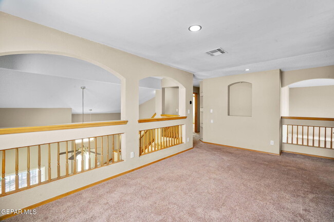 Building Photo - 7089 Tierra Roja St