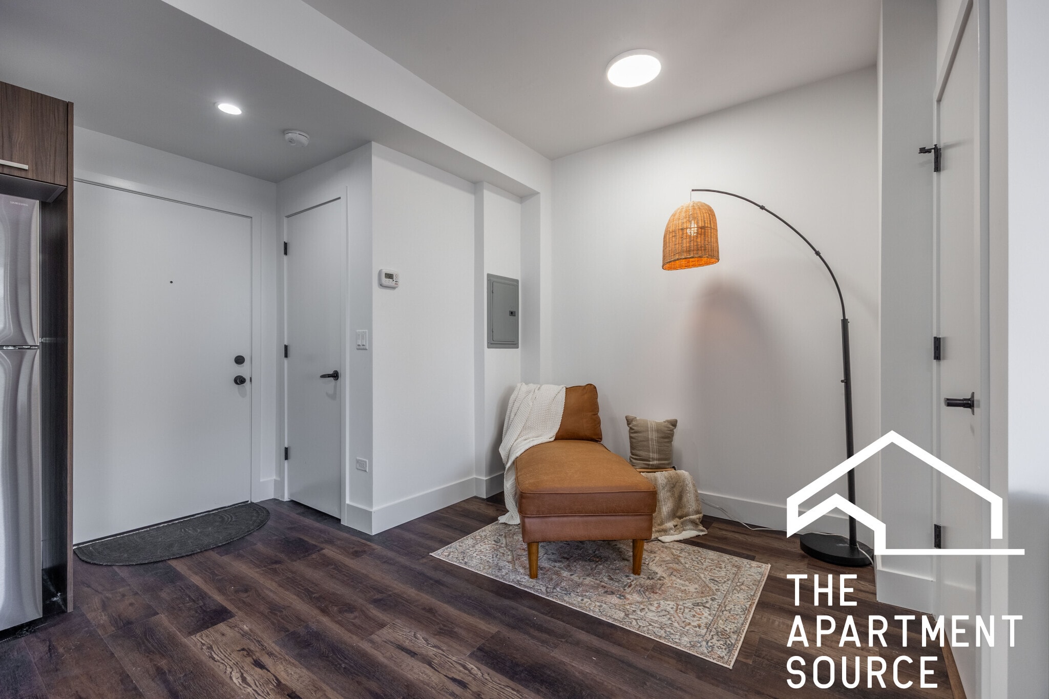 Building Photo - 1555 W Hollywood Ave