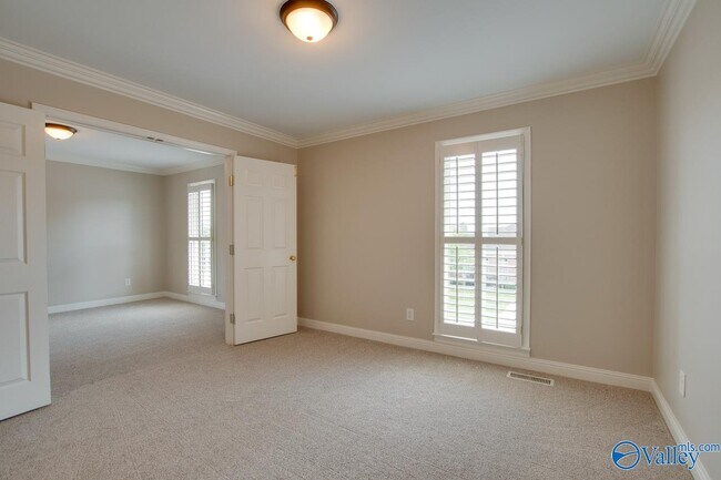 Building Photo - 3017 Brunswick Cir SE