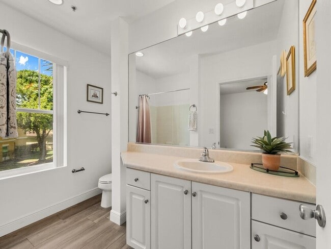 Building Photo - 5020 Fairways Cir