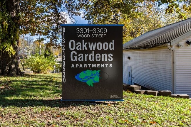 Building Photo - 3307 Wood Ave