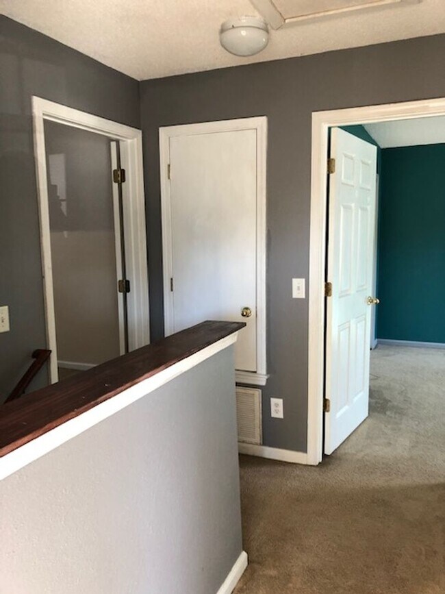 Building Photo - NICE HOME IN POOLER AREA