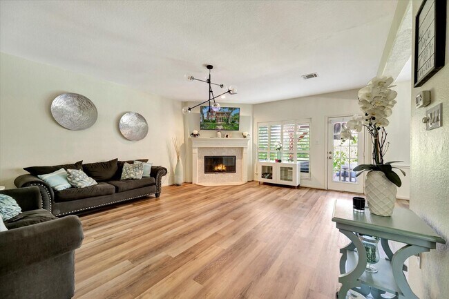 Building Photo - 3602 Garrettsville Dr