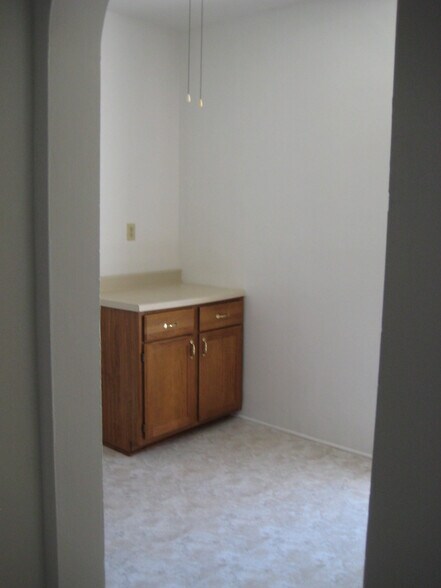 Unit 2 - Kitchen - 435 W 29th St