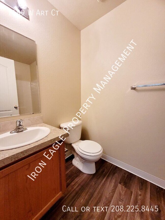 Building Photo - 1189 W Art Ct