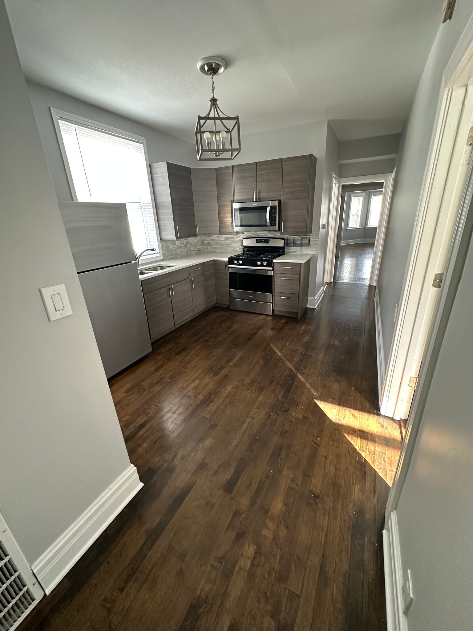 Building Photo - 3733 W Addison St