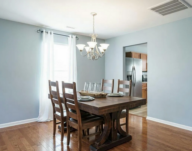 Building Photo - NEW LISTING!!!! Dont Miss Out