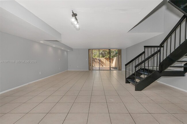 Building Photo - 20536 NE 6th Ct