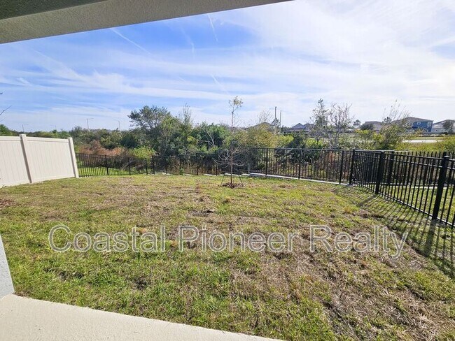 Building Photo - 32476 Weathered Oak Dr