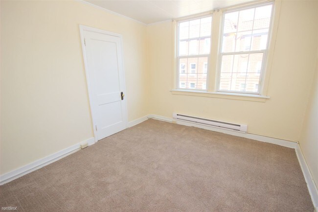 Building Photo - 5536 Kamin St