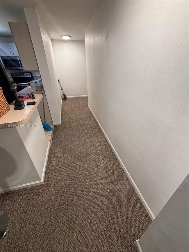 Building Photo - 185 SE 14th Terrace