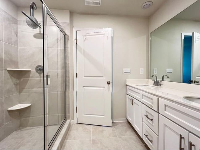 Building Photo - 1592 Villageside Ct
