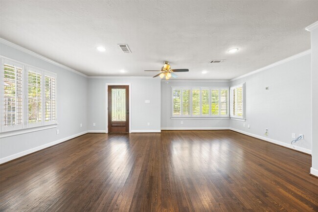 Building Photo - 1705 Althea Dr