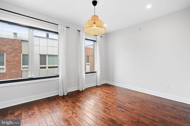 Building Photo - 1302 S Woodstock St