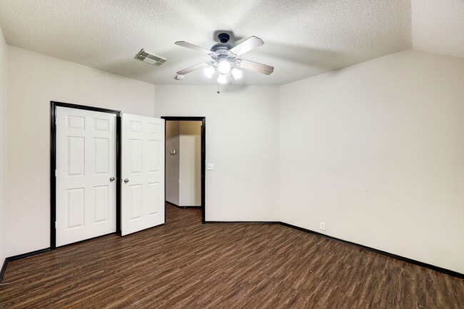 Building Photo - 11743 Berkway Trail