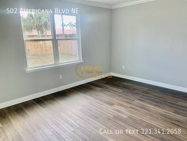 Building Photo - 502 Americana Blvd NE