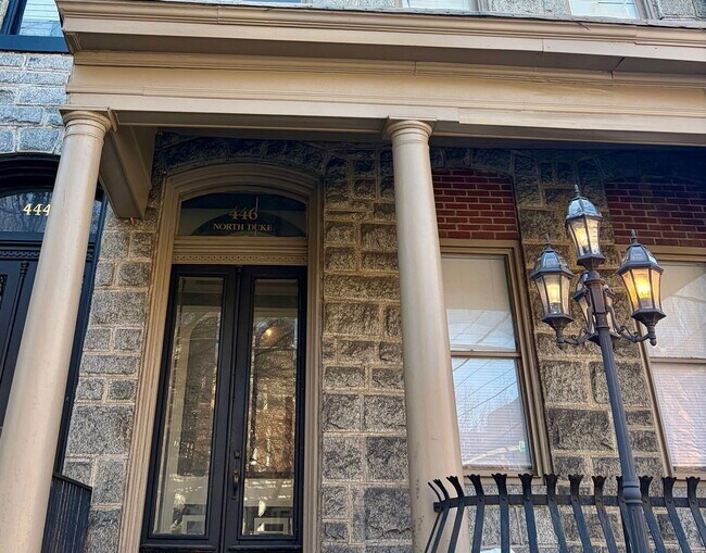 Building Photo - 446 N Duke St