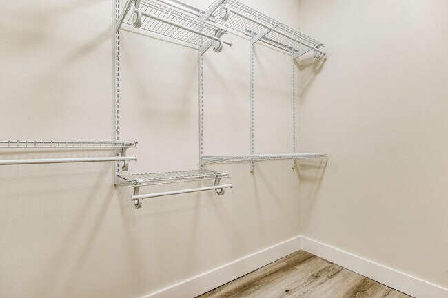 Building Photo - 6809 Water St