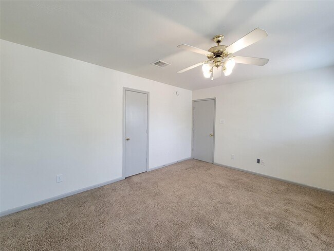 Building Photo - 19022 Yellow Thrush Dr