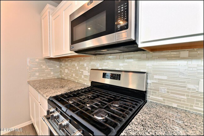 Building Photo - 13621 Olney Ave