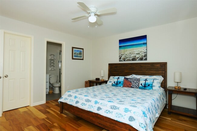 Building Photo - 131 Pieces of 8