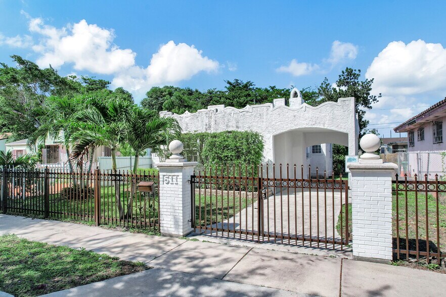 Primary Photo - 511 NW 44th St