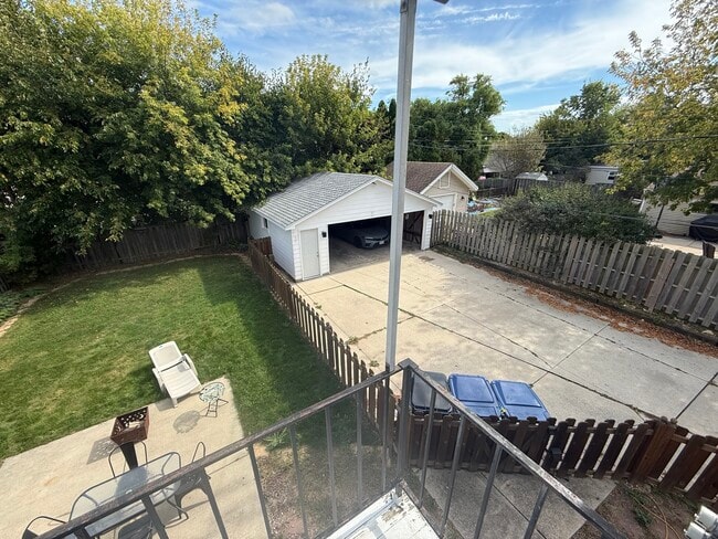 Building Photo - 3720 S 88th St