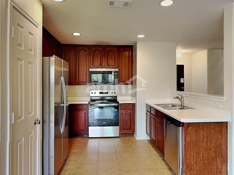 Building Photo - 3908 San Lucas Ln