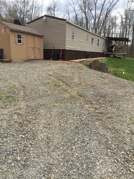 Building Photo - 35500 Holloway Rd