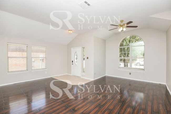 Building Photo - Carve Out a Great Life Here!