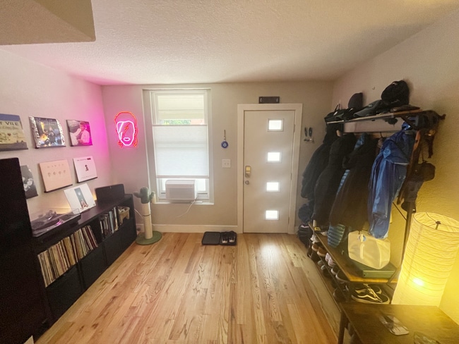 Building Photo - 1733 E 35th Ave