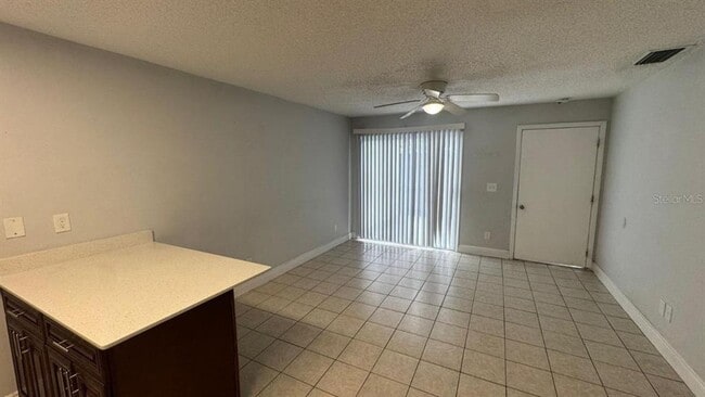Building Photo - 2920 SE 50th Ct
