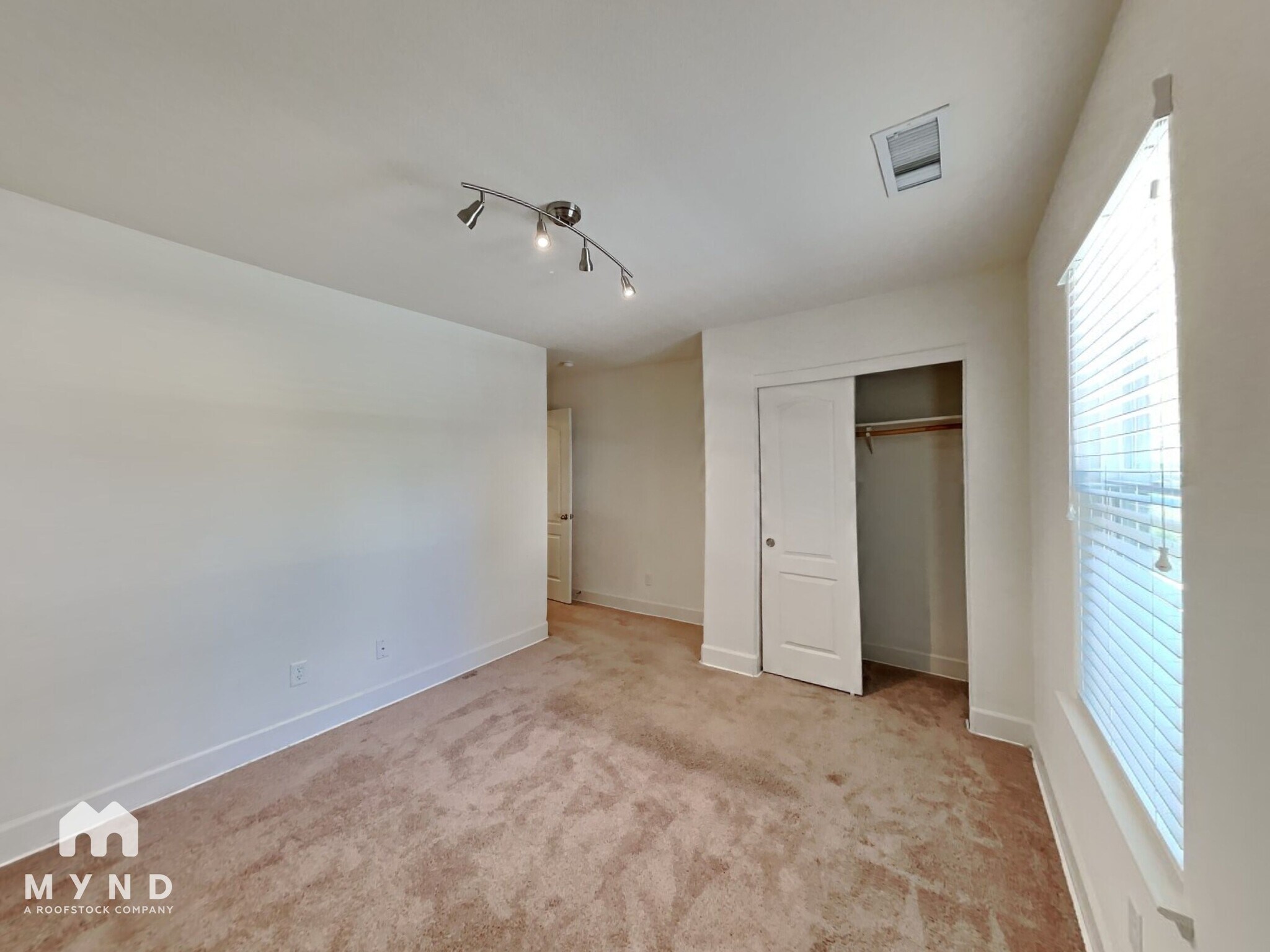 Building Photo - 11680 Cervino Dr