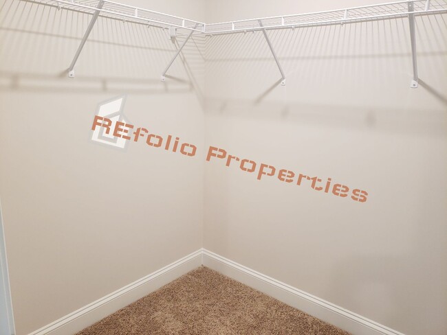 Building Photo - Charming 4 Bedroom, 2.5 Bath, 2-Car Garage...