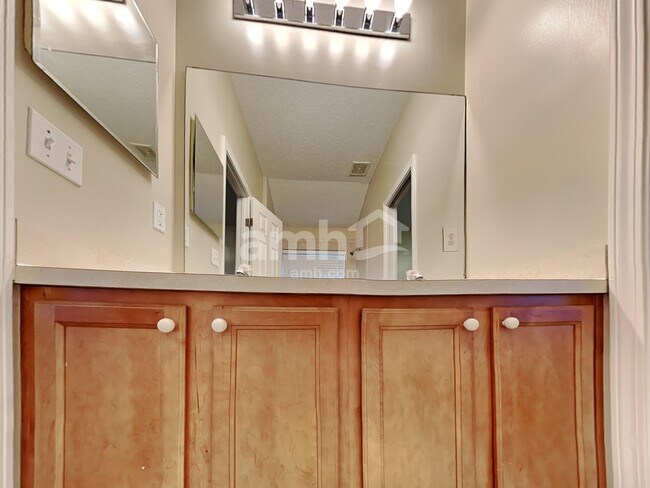 Building Photo - 3337 Horseshoe Trail Dr