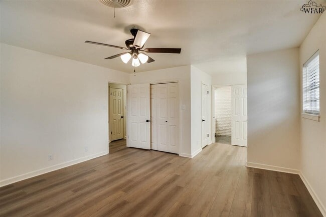 Building Photo - 4509 Kenwood St